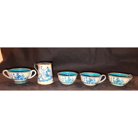 Vintage Toy Blue Willow China Tea Set Antique Metal Miniature - Picture 5 of 8